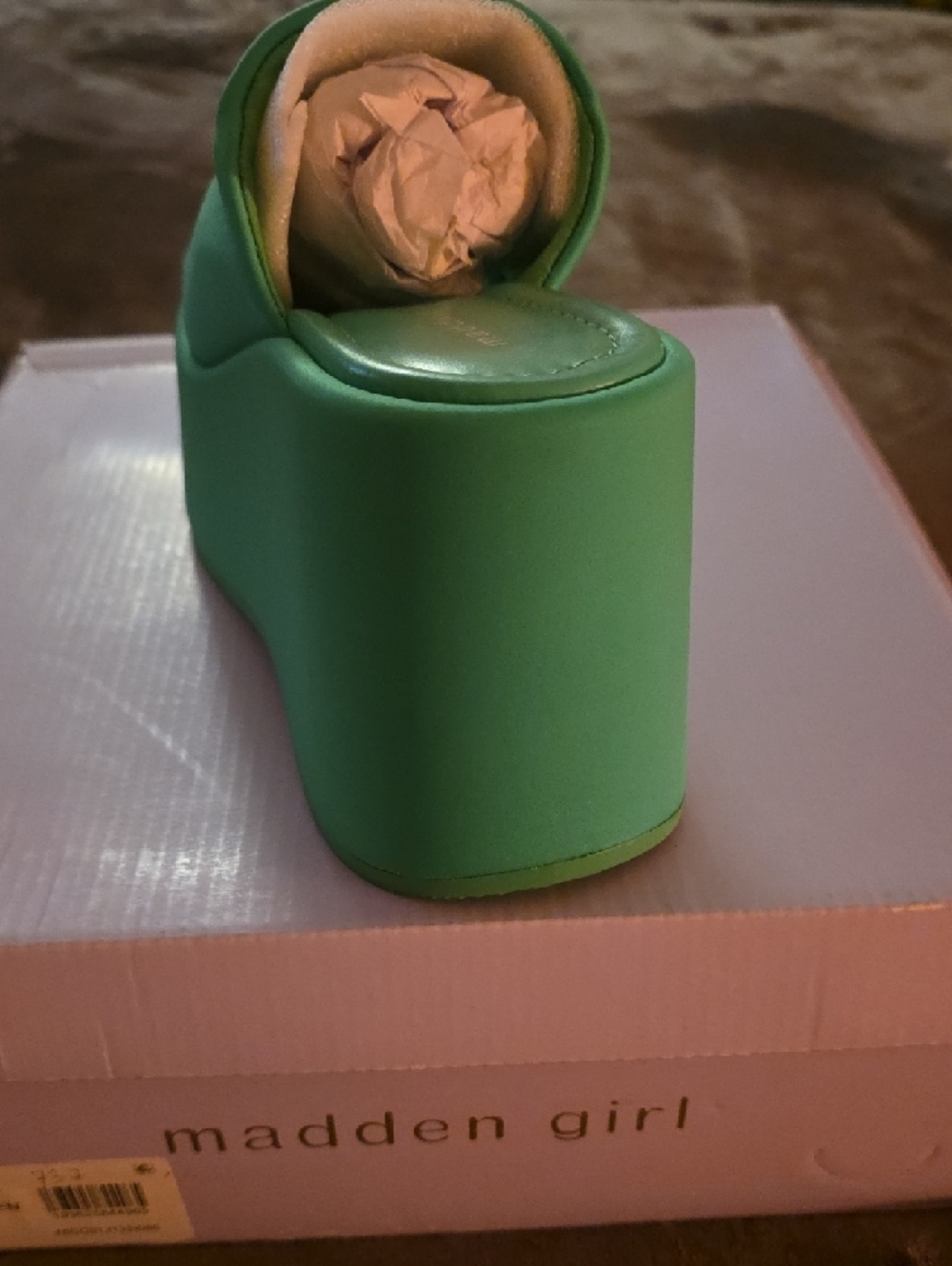 Madden Girl Bright Green Platform Slide - Picture 3 of 6